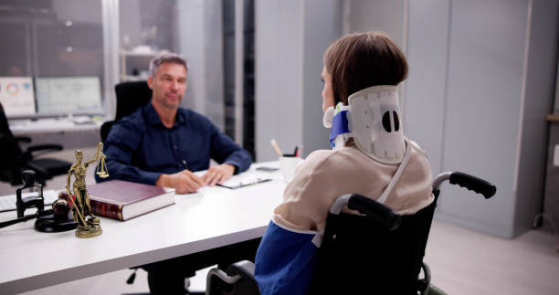 Evaluate the Best Injury Attorney for Your Needs